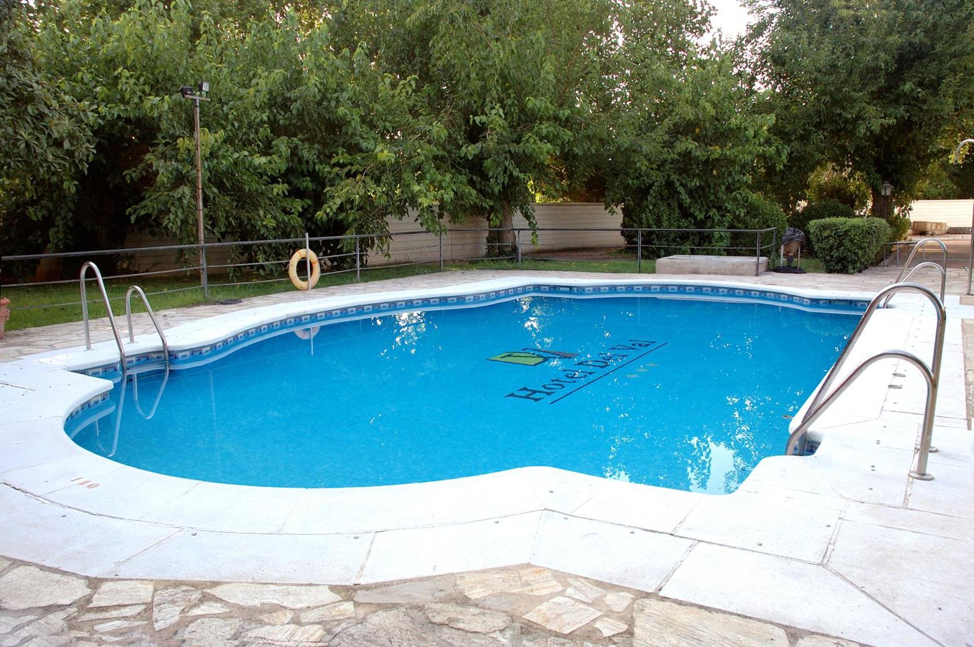 Hotel Del Val - Parking Gratuito Andújar Kültér fotó